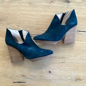 Matt Bernson she’s BRAND NEW